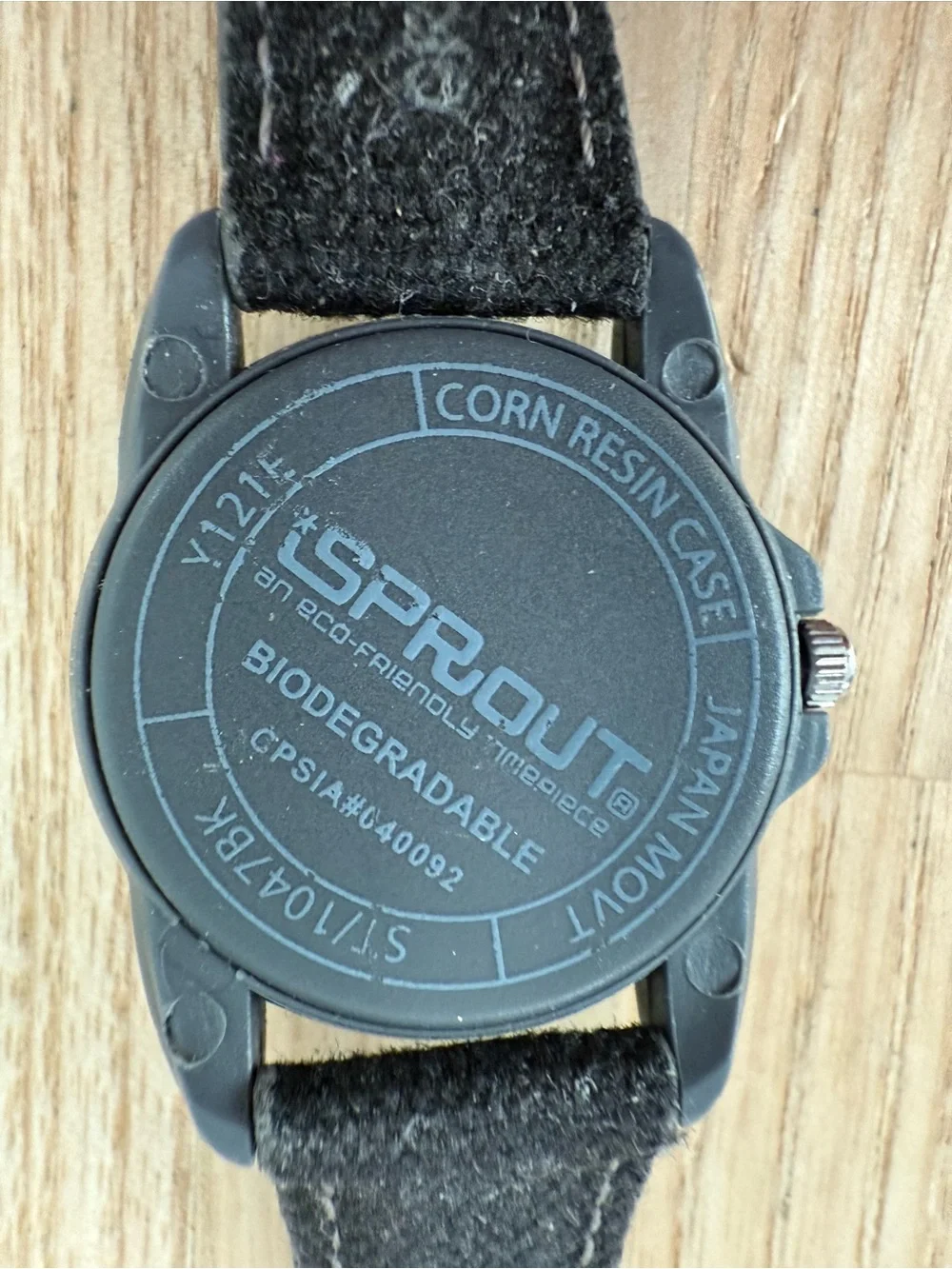 Sprout eco-friendly biodegradable black watch NEW BATTERY
